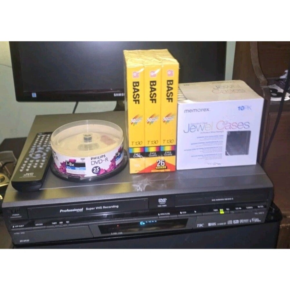 JVC DVD Recorder SR-MV30U Professional Series Super VHS W/Remote